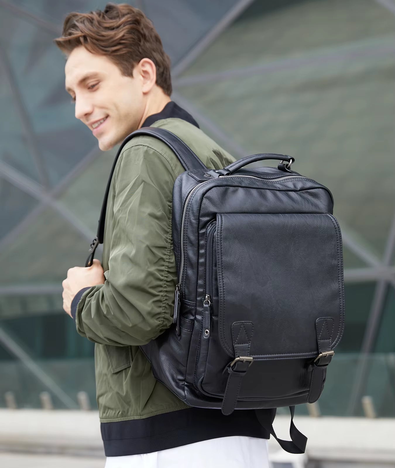 14 Inch Laptop Bag for Men Travelling Vintage Waterproof Men Travel PU Leather Laptop Backpack
